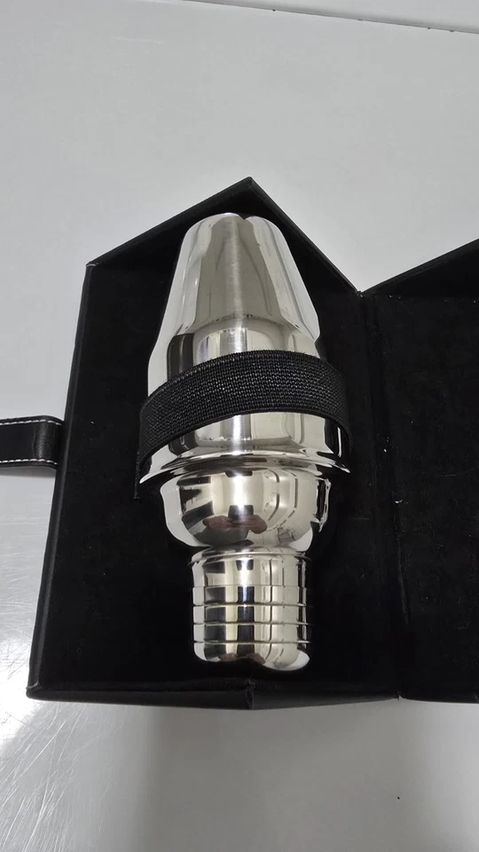 6 Piece Stainless Steel Bartenders' Travel Barware Kit in a Black Leather Case - Image 4 of 4