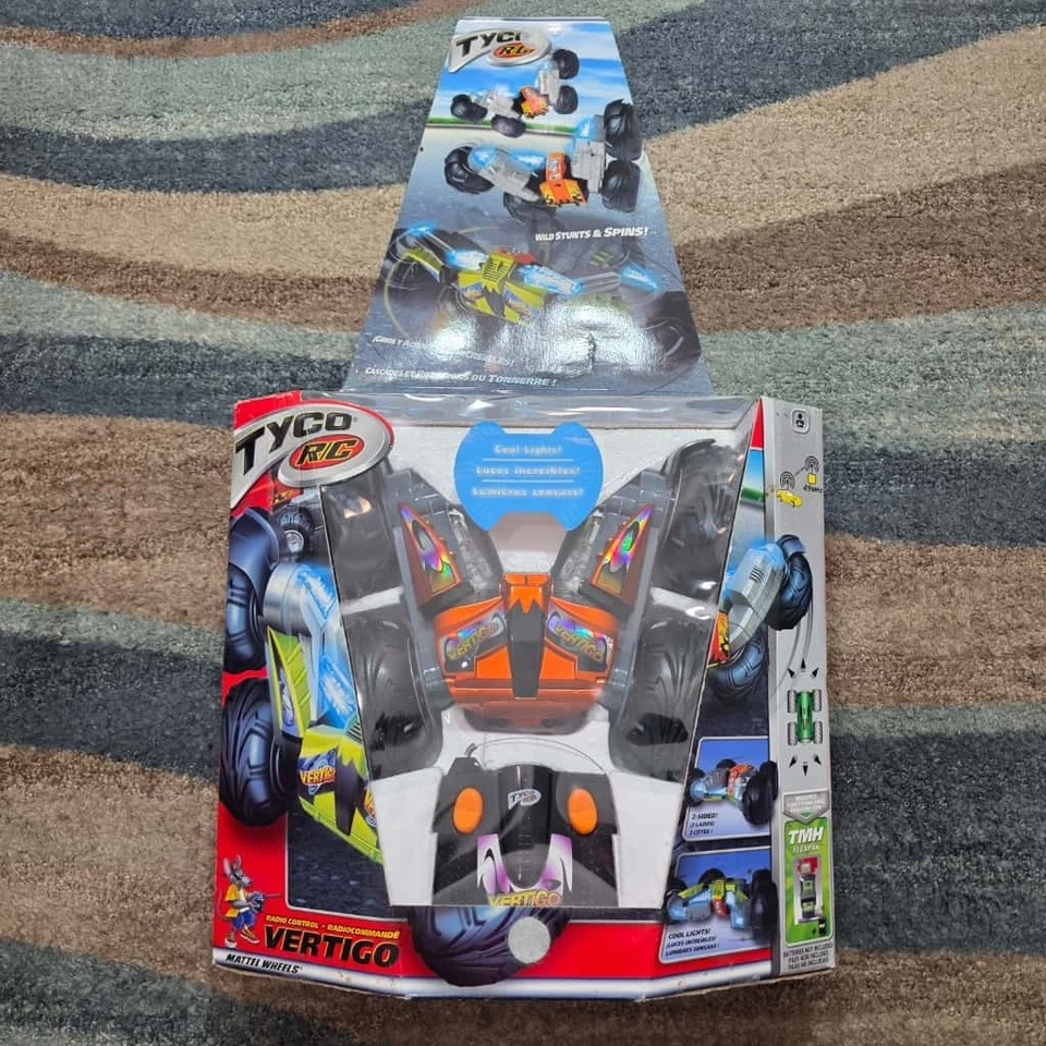 Tyco RC Vertigo Radio Controlled Stunt Racer Vintage R/C Car. 49MHz. 2003 - Image 2 of 4