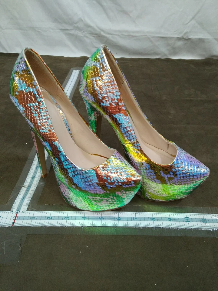 Bertinni 女式厚底高跟鞋 7 码全息蛇皮图案 — 第 4/4 张图片