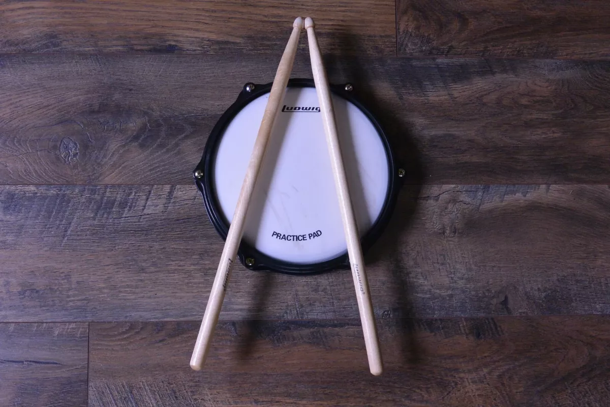 PRACTICE YOUR CHOPS LUDWIG DRUM PRACTICE PAD AND DRUMSTICKS LOT
