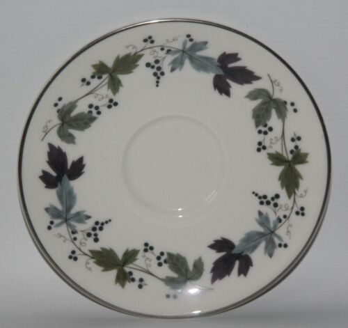 Royal Doulton - Burgundy / TC 1001 - 6 1/8" Saucer - vgc - Picture 1 of 3