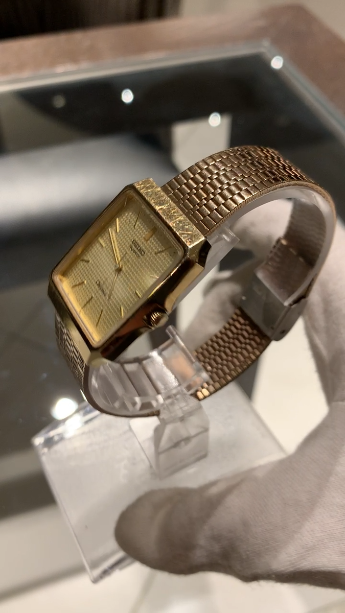 【ミント級】SEIKO Chronos 9021-5220 スクエア ゴールド Auth) Seiko Chronos Quartz Gold Dial Square Watch 9021-5220 GP