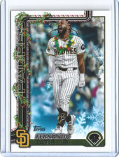 FERNANDO TATIS JR. 2025 TOPPS HOLIDAY SHORT PRINT H170 IMAGE VARIATION PADRES