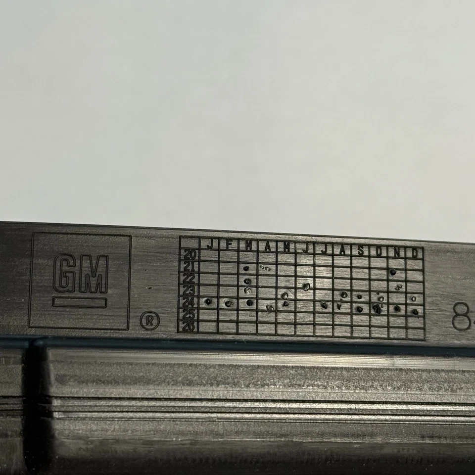 GM (84819412) OEM Upper Deflector For 2022-2025 GM EV ONLY !!! HUMMER,SIERRA - Image 3 of 4