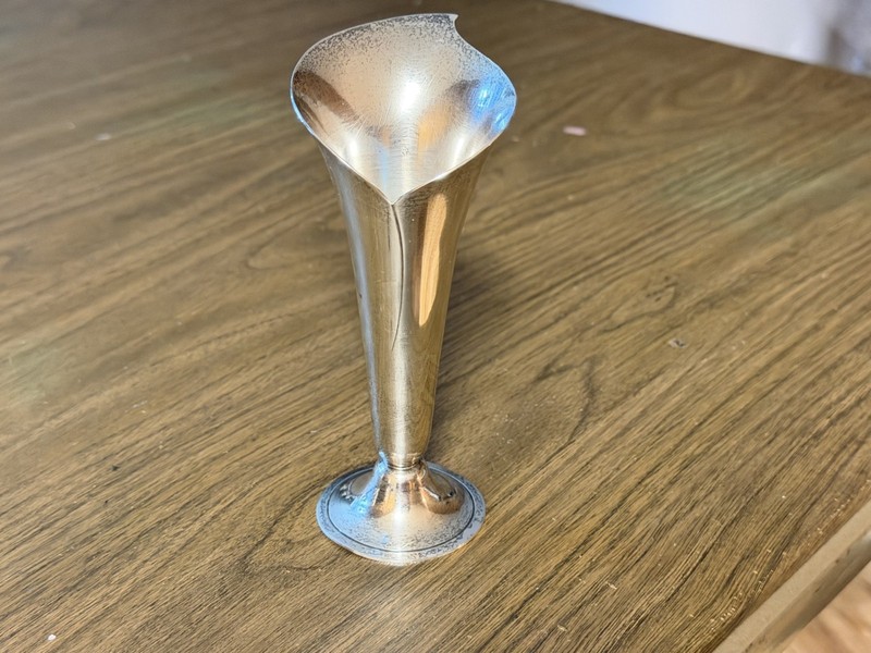 Cartier STERLING SILVER 5 5/8" CALLA LILY FLUTED FLOWER VASE