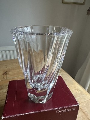 Atemberaubende signierte Orrefors 6'' Wohn-Wirbelvase von Olle Alberius
