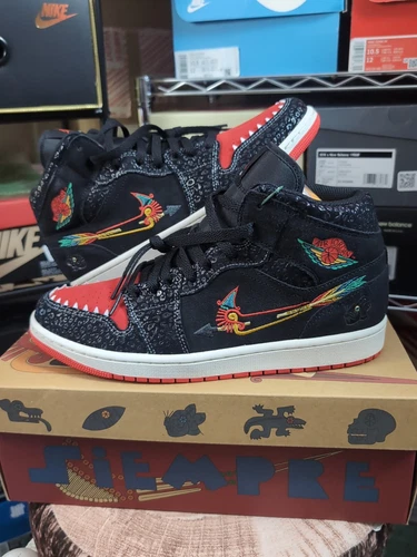  Nike Air Jordan 1 Mid Siempre Familia Roma Green Chile Red (Men's) 10.5 / 12w