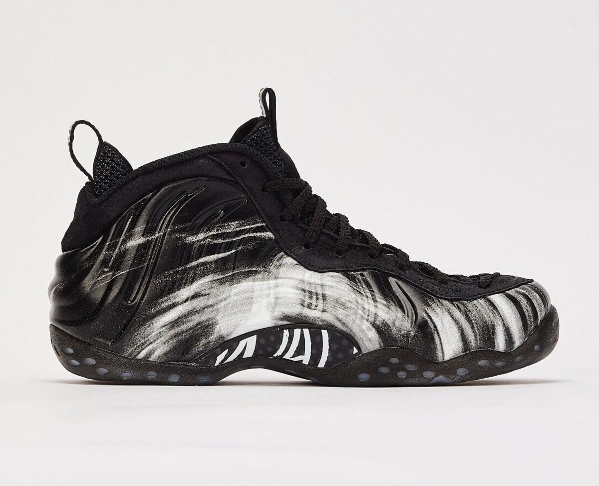 Nike Air Foamposite One QS DM0115-002 Black White Dream A Nike Air Foamposite One QS DM0115-002 Black White Dream A