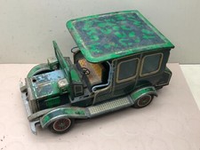 Vintage Horikawa Japan Tin Battery Operated - Old Fashioned Car Action Toy