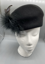 Vintage Black Beret 100 Fur Felt Hat Military Capsi Hat Inc 1981 size 22