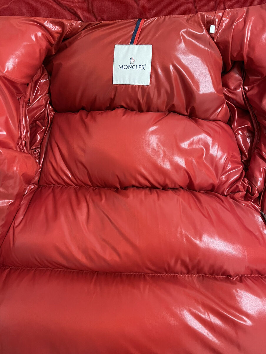 MONCLER VIGNEMALE GIUBBOTTO Velvet down jacket size 2 New MONCLER VIGNEMALE GIUBBOTTO Velvet down jacket size 2 New