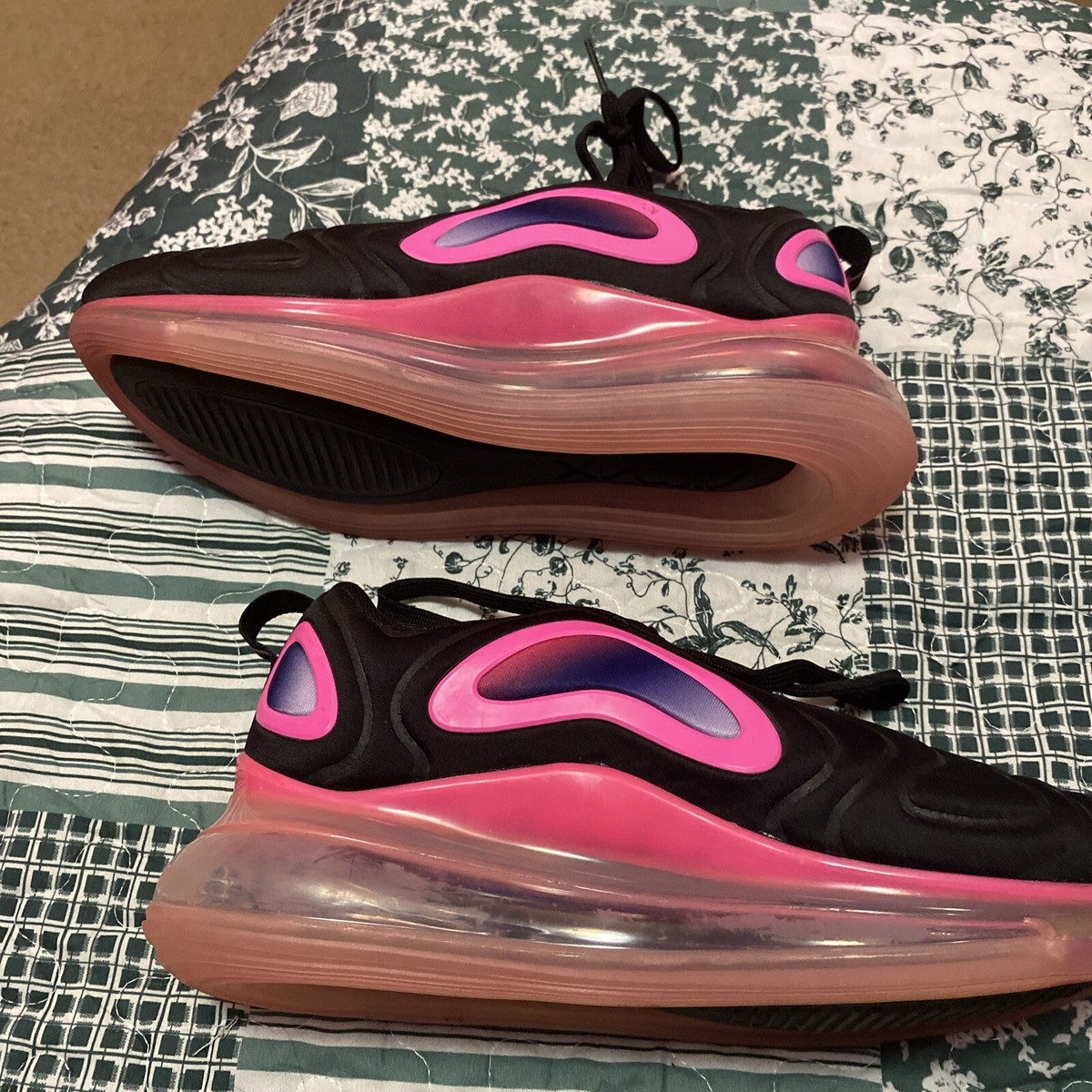 air max 720s pink