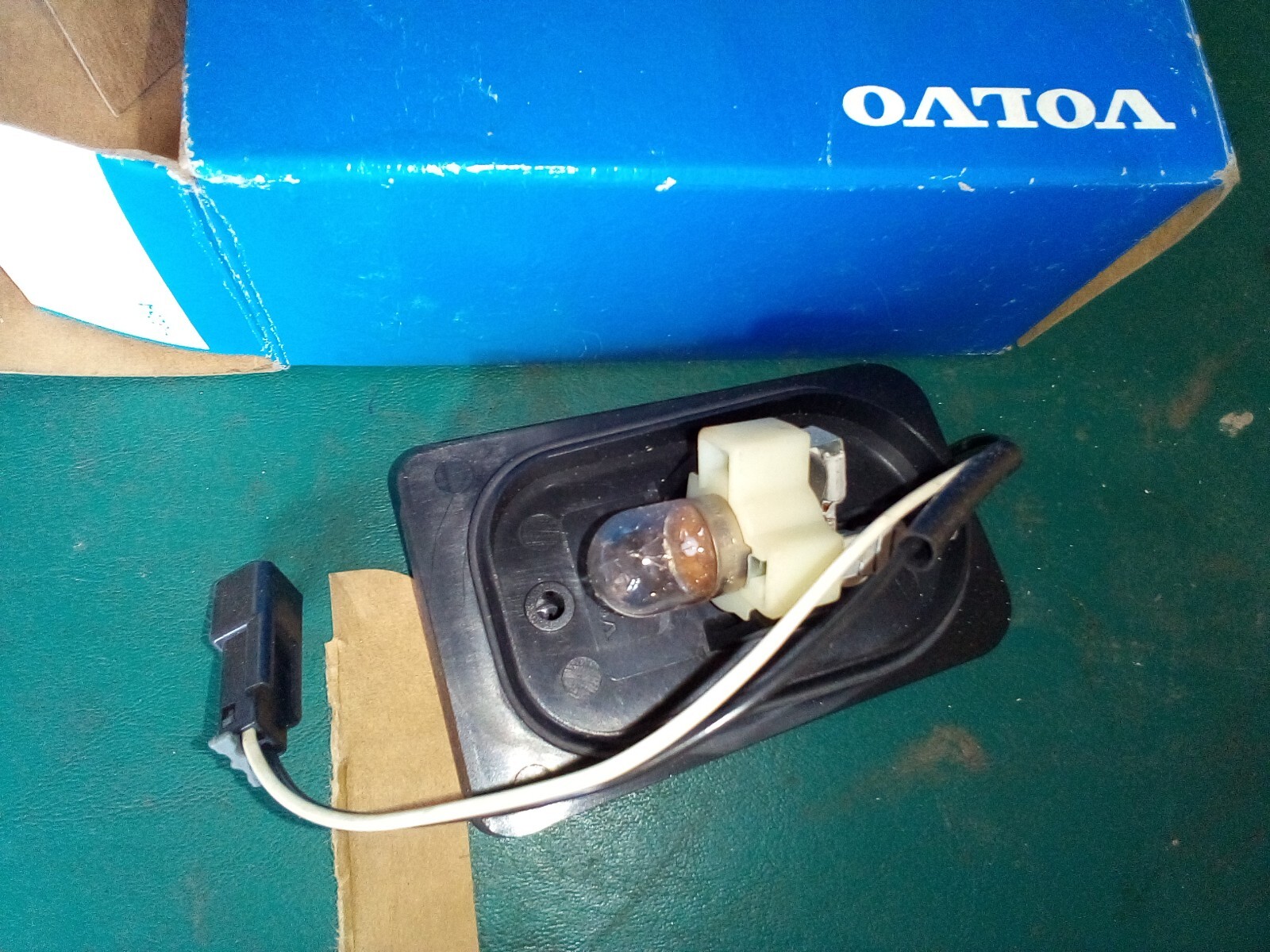 New OEM 8141593 Cab Light Marker Light for Volvo 20409784 | eBay