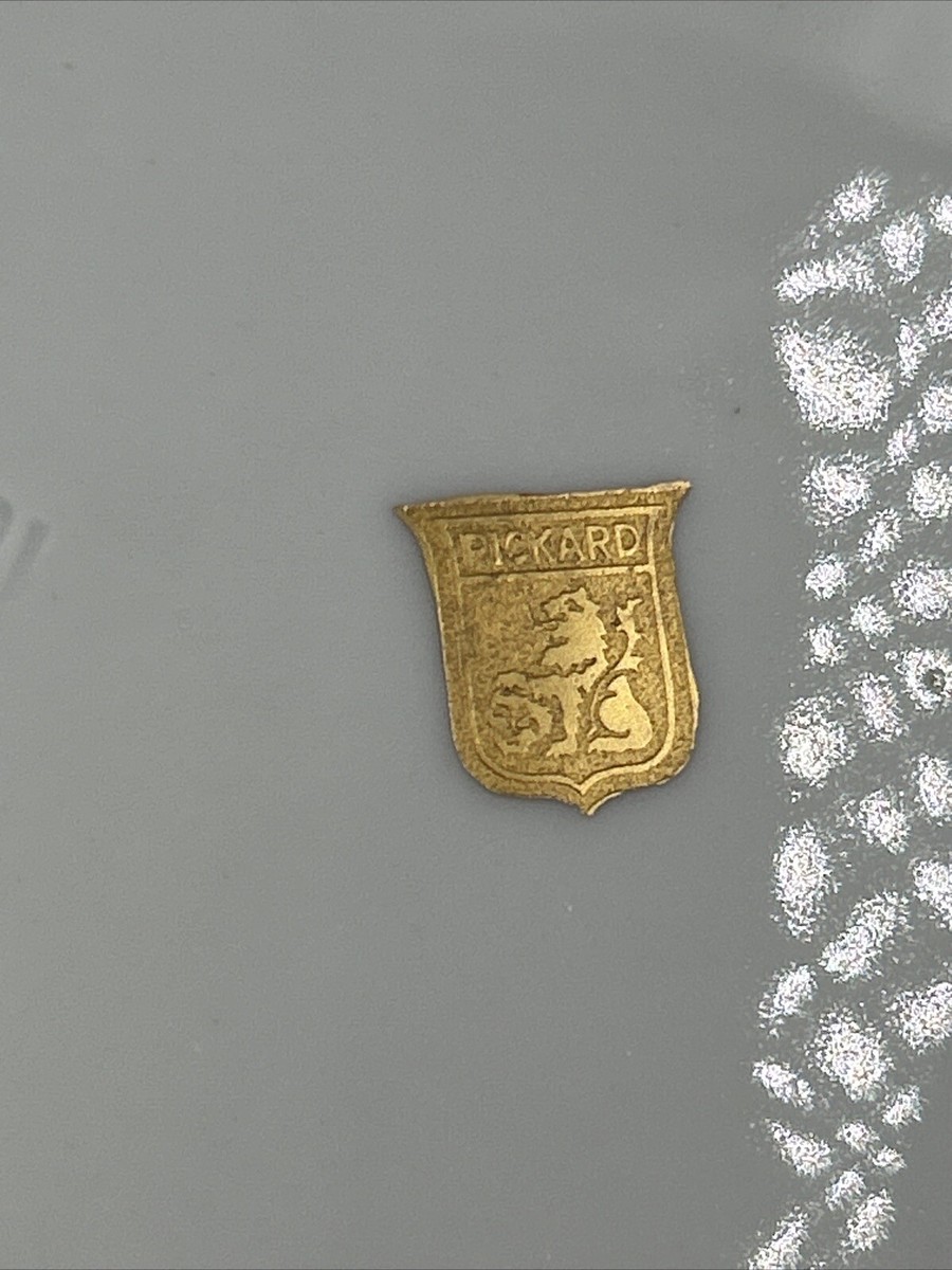 Gold Pickard Plate With 2 Inch 22 Carat Gold Encrusted Edge