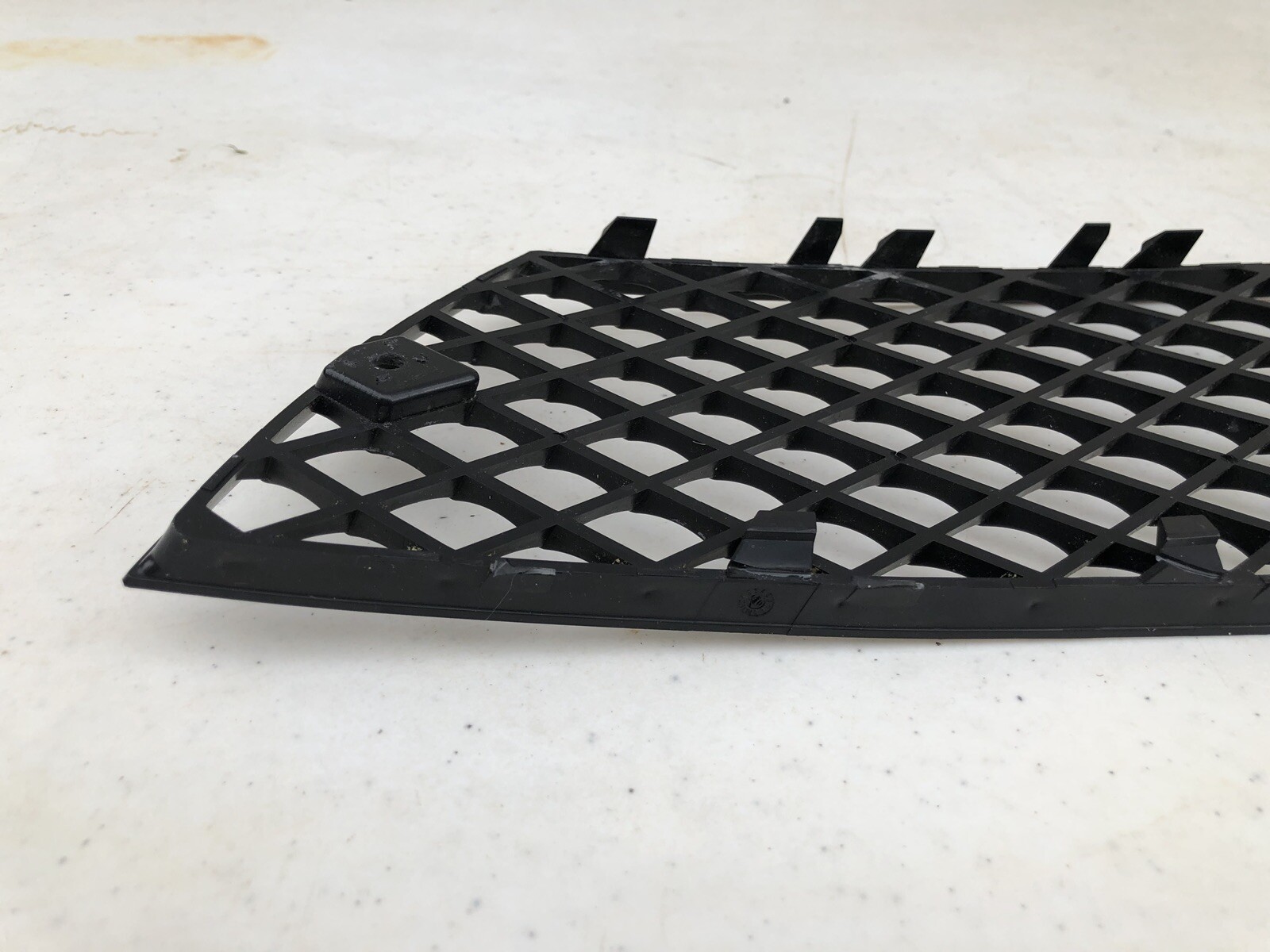 Bentley Flying Spur Front Bumper Mash Grill Right RH OEM 2006 2007 2008 2009