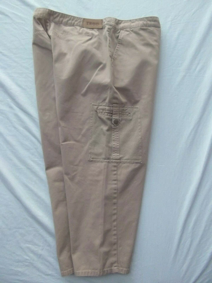 Pantalón cargo Izod de colección caqui tostado 14 malla bolsillo a presión tiro medio cuero logotipo COMO NUEVO   Foto 3 de 4