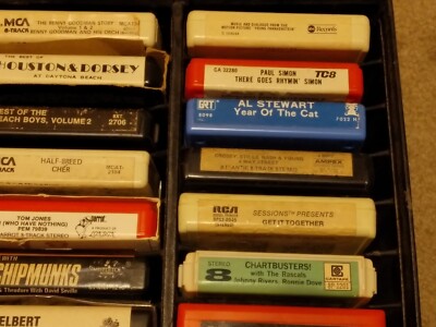 洋楽 BOX 36) Lot 8 track tapes & storage case R&B, FUNK, Rock, Easy