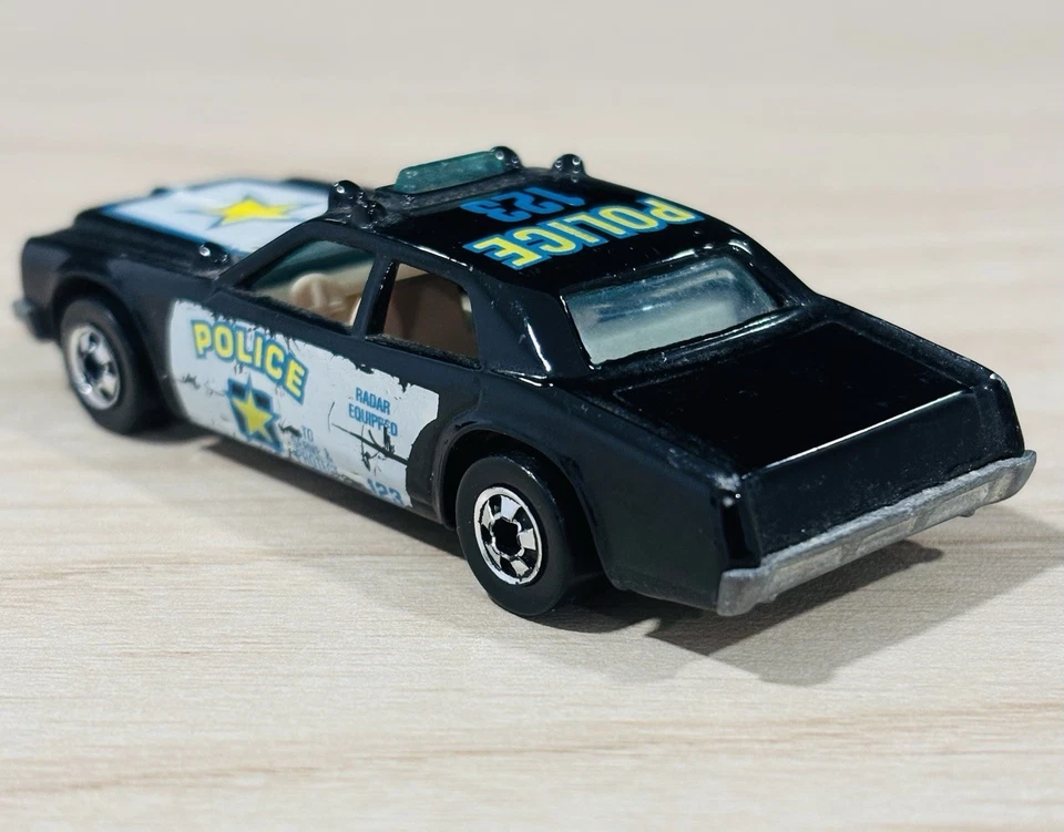 Coche de policía Hot Wheels 1977 Blackwall Highway Patrol coche 1:64 buen estado Foto 4 de 4