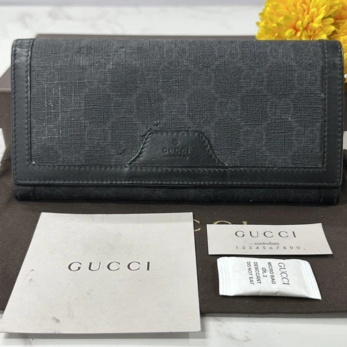 Portefeuille GUCCI de très bonne qualité, bi pli, portefeuille long, GG Supreme
