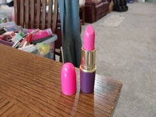 MAC Cosmetics Lipstick AMPLIFIED CREAM "SAUCY LITTLE DARLING" NUTCRACKER NEW!