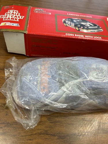Autographed Racing Champions Ward Burton #2 Hardees Diecast Bank 1:24 #00413 - Picture 4 of 8