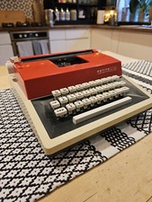 ☆ Super Vintage Children’s Typewriter Petite International de luxe - Delivery ☆
