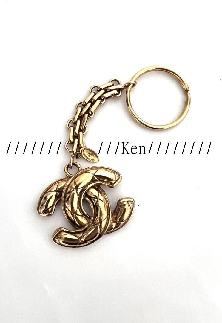 CHANEL Key ring chain holder Bag charm AUTH Coco Gold CC Vintage Matelasse  Rare