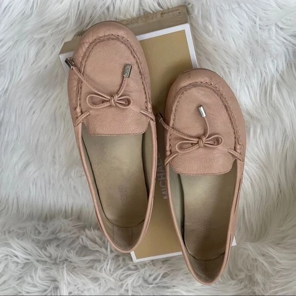 Michael kors on sale daisy moccasins