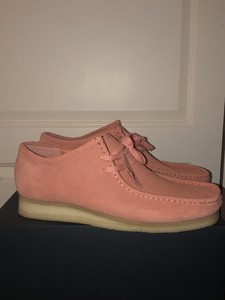 clarks wallabee coral