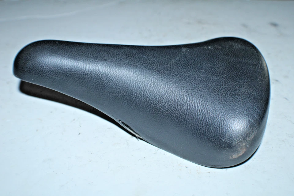 Selim de bicicleta Giant Comfort Cruiser 240/180mm preto bicicleta híbrida envio rápido EUA - Imagem 4 de 4