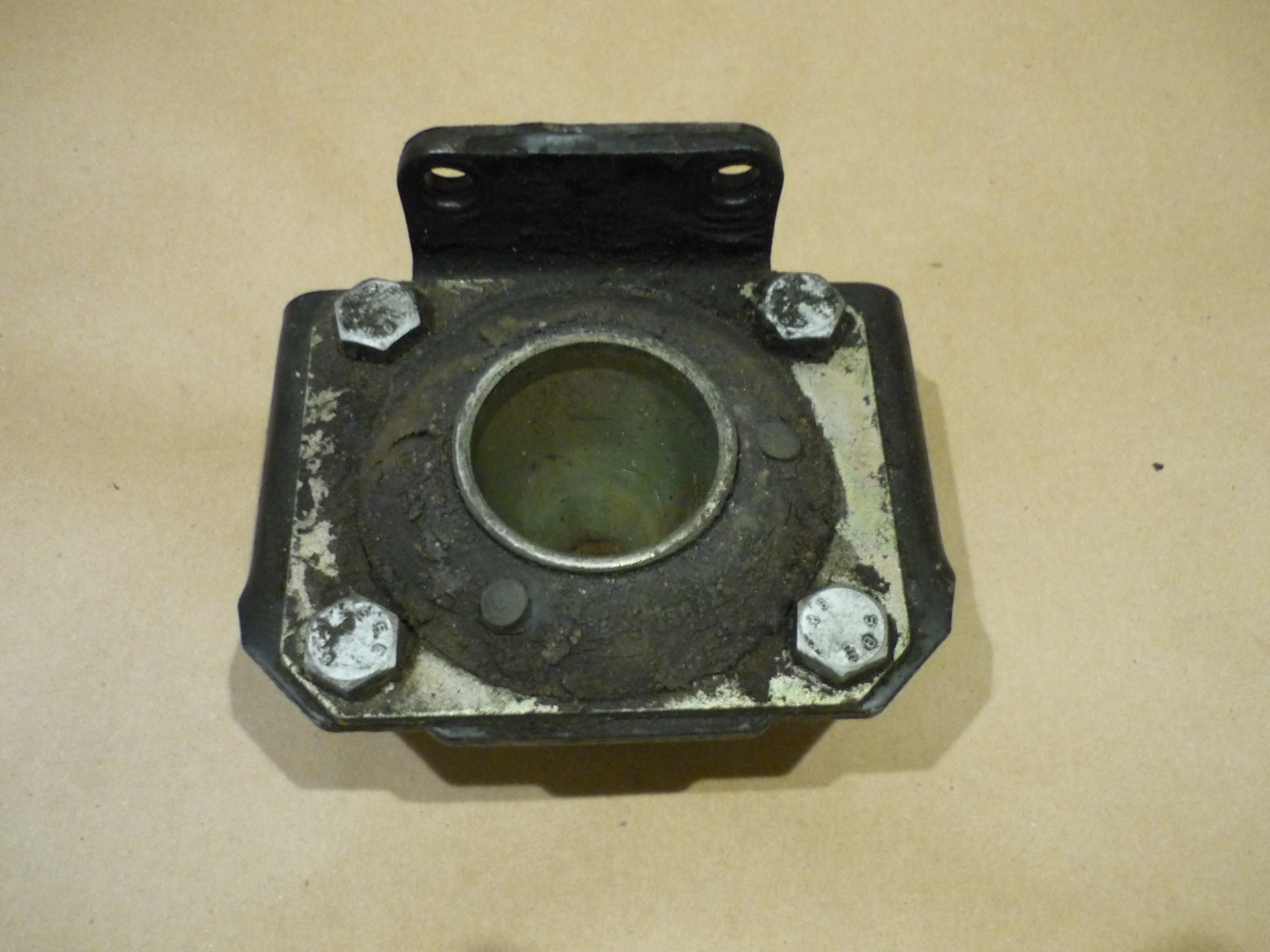 Ferrari 512 M,TR, Testarossa- Gearbox Mount With Bracket -P/N 155454