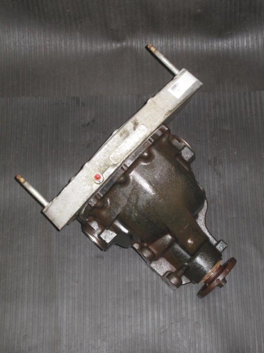 2003-2005 Ford Expedition Rear Axle Differential Carrier 3.73 Ratio 9. ...