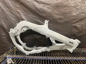 2006 06 Honda CR125 CR125R Main Frame Chassis 50100-KSR-711