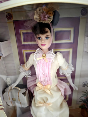 Mrs. P.F.E. Albee Barbie Doll *  Avon Exclusive *  Special Edition  * 1997