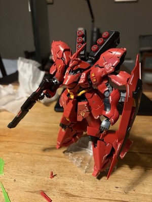 RG Gundam 1/144 MSN-04 Sazabi Shar's Mobile Suit for Newtype Model kit  GUN61605