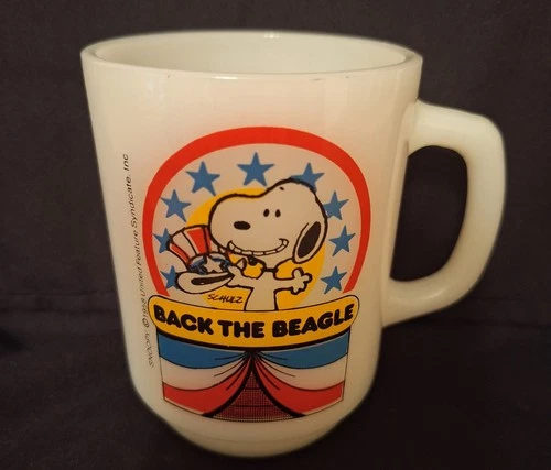 Vintage Snoopy Back the Beagle Milk Glass Mug #1 in Series 1980