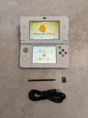 Nintendo New 3DS White Edition Handheld System Console With Charger USA Seller