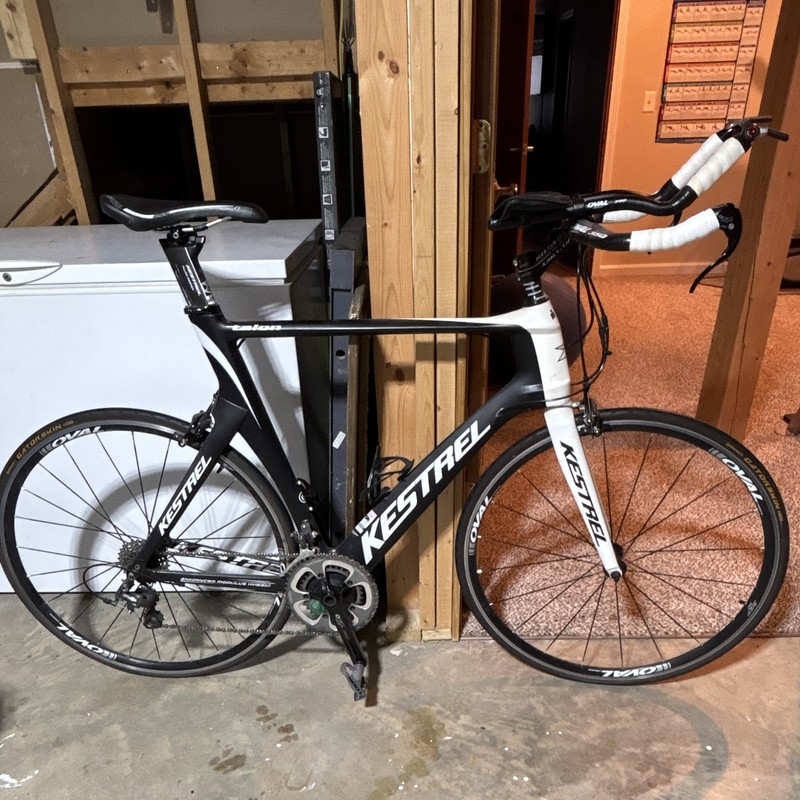 Kestrel Talon Carbon TT/Tri Bike 700C 57cm 10-Speed Rim Brake Aerobars