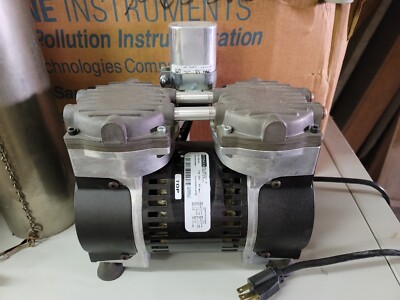 GAST COMPRESSOR/VACCUM PUMP W/FASCO 7185-0205 MOTOR