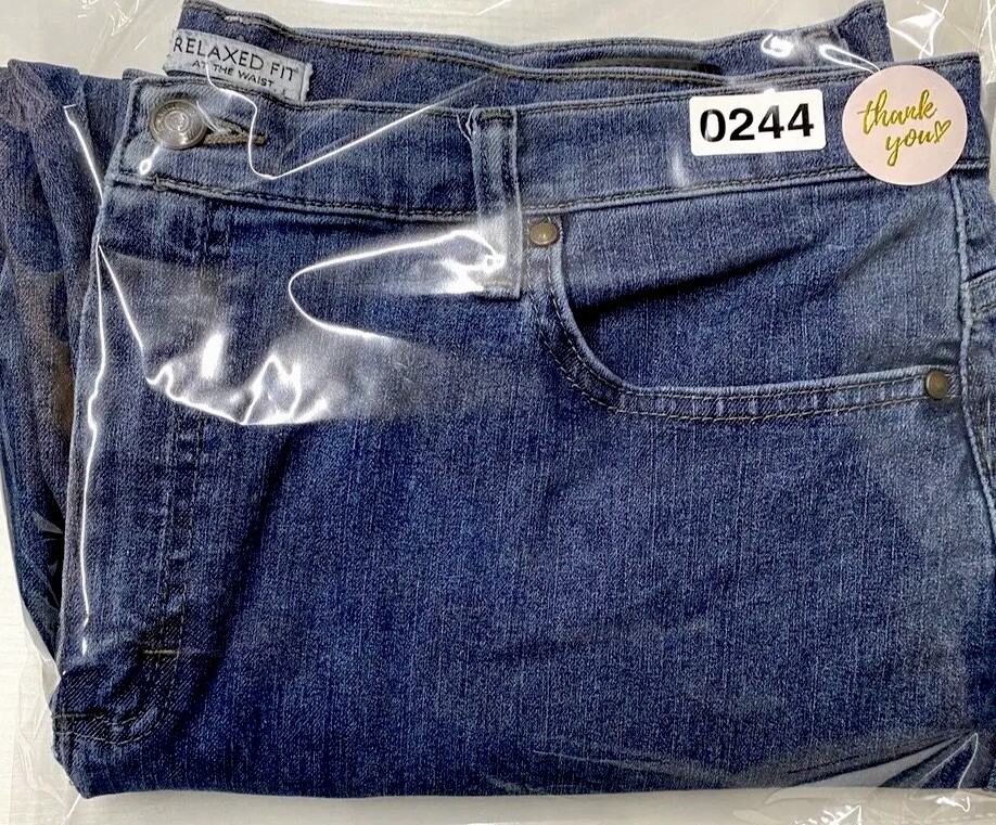 Lee Relaxed Fit Straight Leg Blue Jeans Women's Size 18 Medium