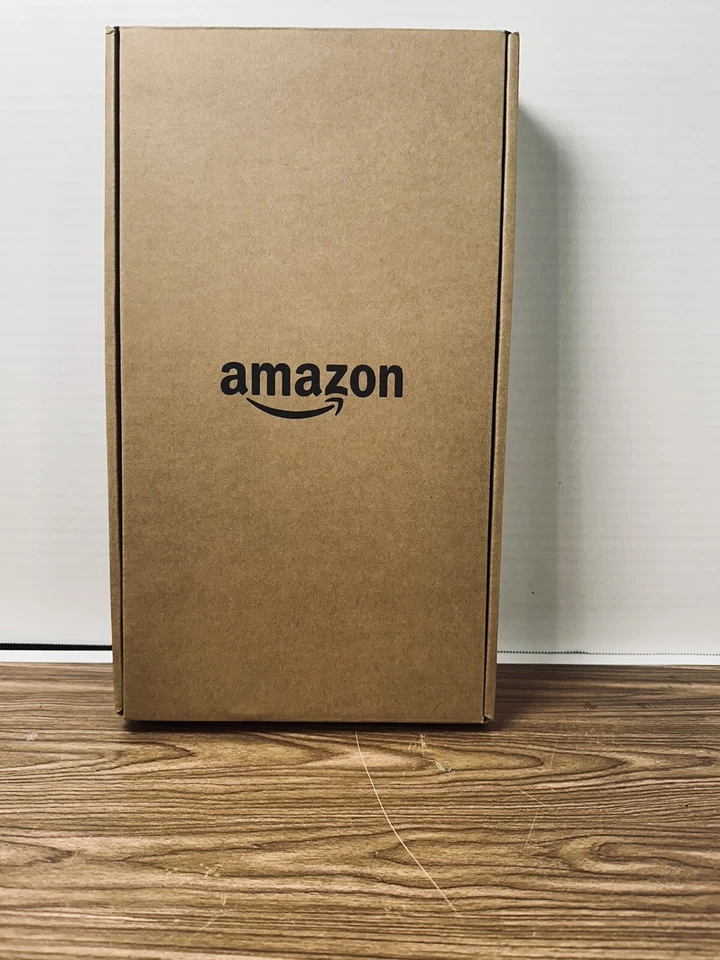 Amazon Fire HD 10 Tablet with USB-C cable and power adapter - Image 2 of 3