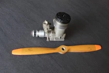 (136) MOKI Model Engine 25 RC Aircraft Engine