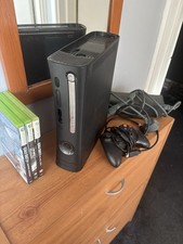 Microsoft Xbox 360 Elite 120GB Matte Black Console Bundle