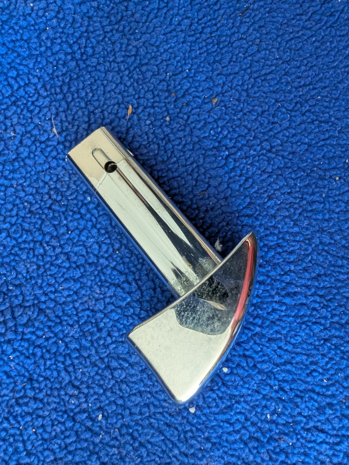 Maserati GranTurismo Right Lower Seat handle