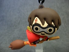 Harry Potter NEW * Harry Goggles Clip * Quidditch Blind Bag Series 9 Key Chain