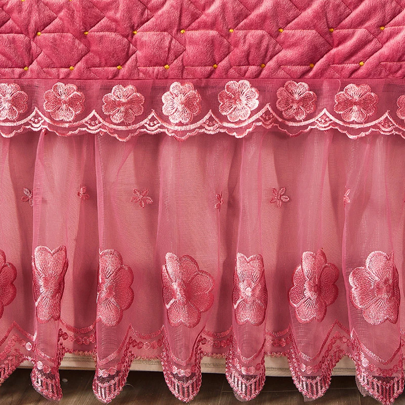 Thick Velvet Embroidery Lace Bedspread Queen Size Bed Cover Chic Soft Sheet Warm - Image 3 of 4