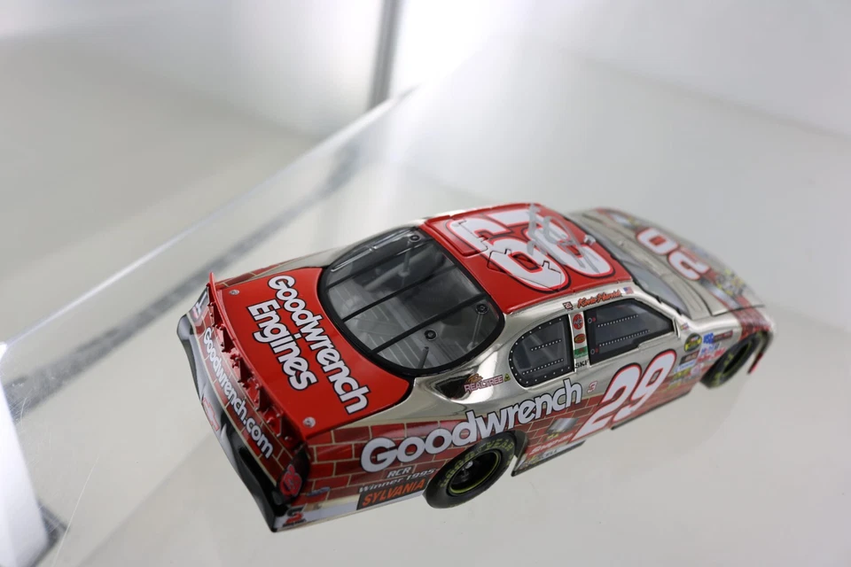 Kevin Harvick #29 GM Goodwrench/Indianápolis especial 2005 Monte Carlo fundido a presión. Foto 3 de 3