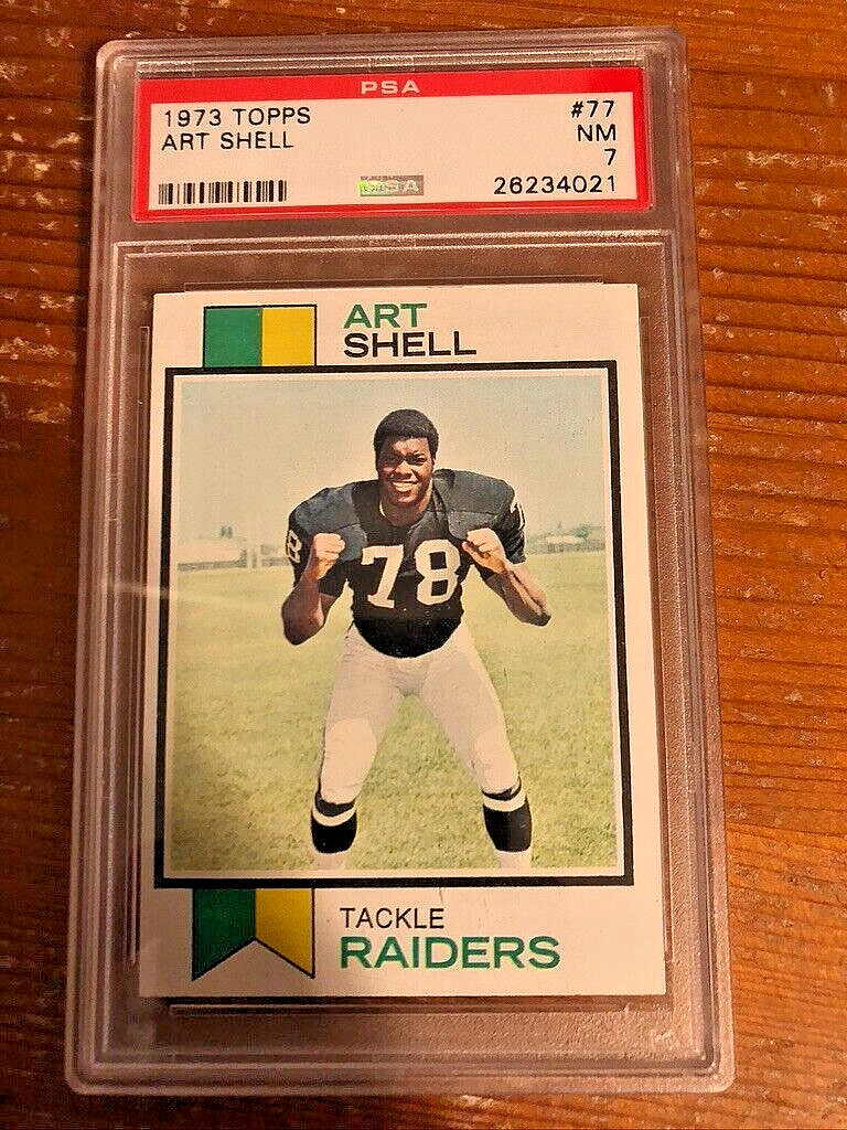 1973 Topps Football Card #77 Art Shell (HOF) Rookie Card PSA 7