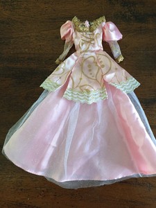 barbie as rapunzel dress