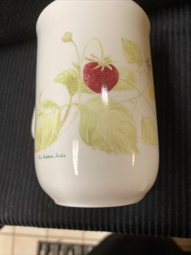 Fine Bone China Rose Of England Cups/Mugs Enhanced By An Original Design - Picture 5 of 10